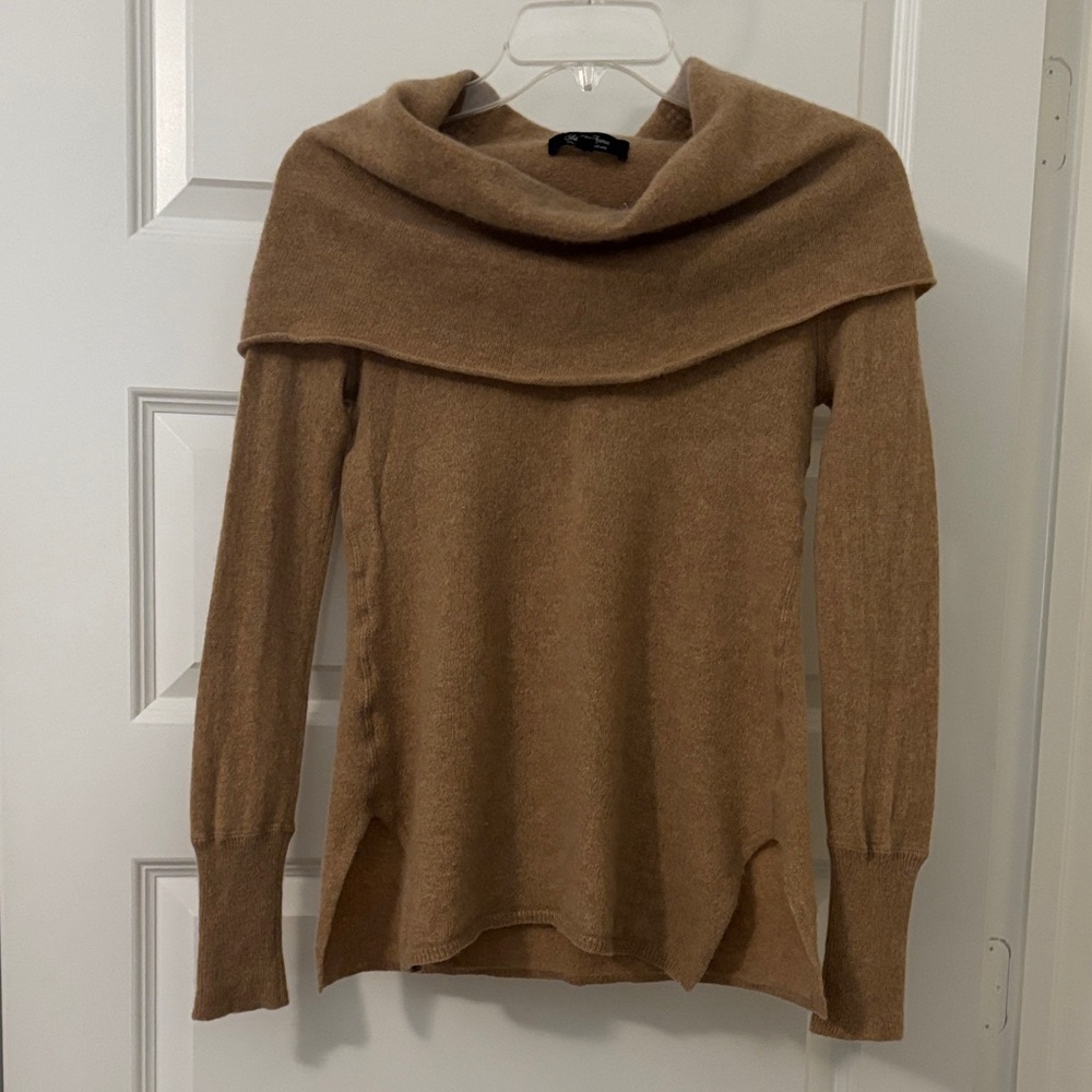 Saks Fifth Avenue Tan Cowl Neck 100% Cashmere sweater SZ small luxurious soft - Picture 1 of 13